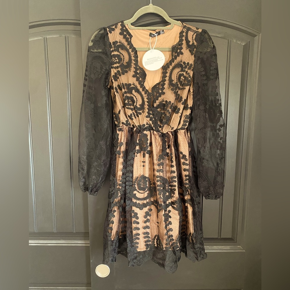 Boohoo mini dress